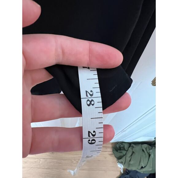 Torrid Women's 1 - 1X Black Puff Sleeve Blouse Short Sleeve V Neck Half Button - Picture 6 of 10